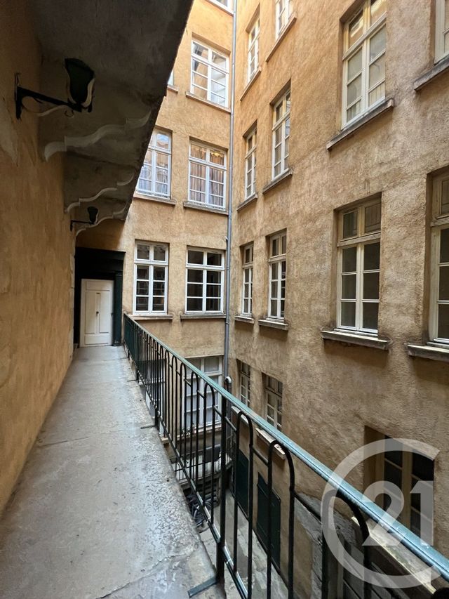 Appartement F2 à vendre - 2 pièces - 54.9 m2 - LYON - 69005 - RHONE-ALPES - Century 21 Presqu'Île Immobilier